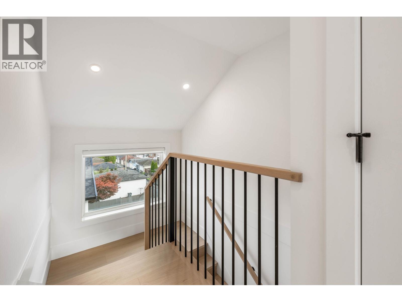 3 3065 Charles Street, Vancouver, British Columbia  V5K 3B6 - Photo 37 - R3132781