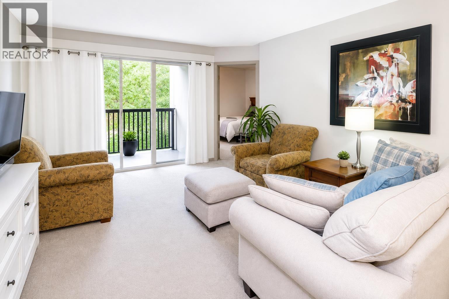606 9867 Manchester Drive, Burnaby, British Columbia  V3N 4P6 - Photo 3 - R3134838