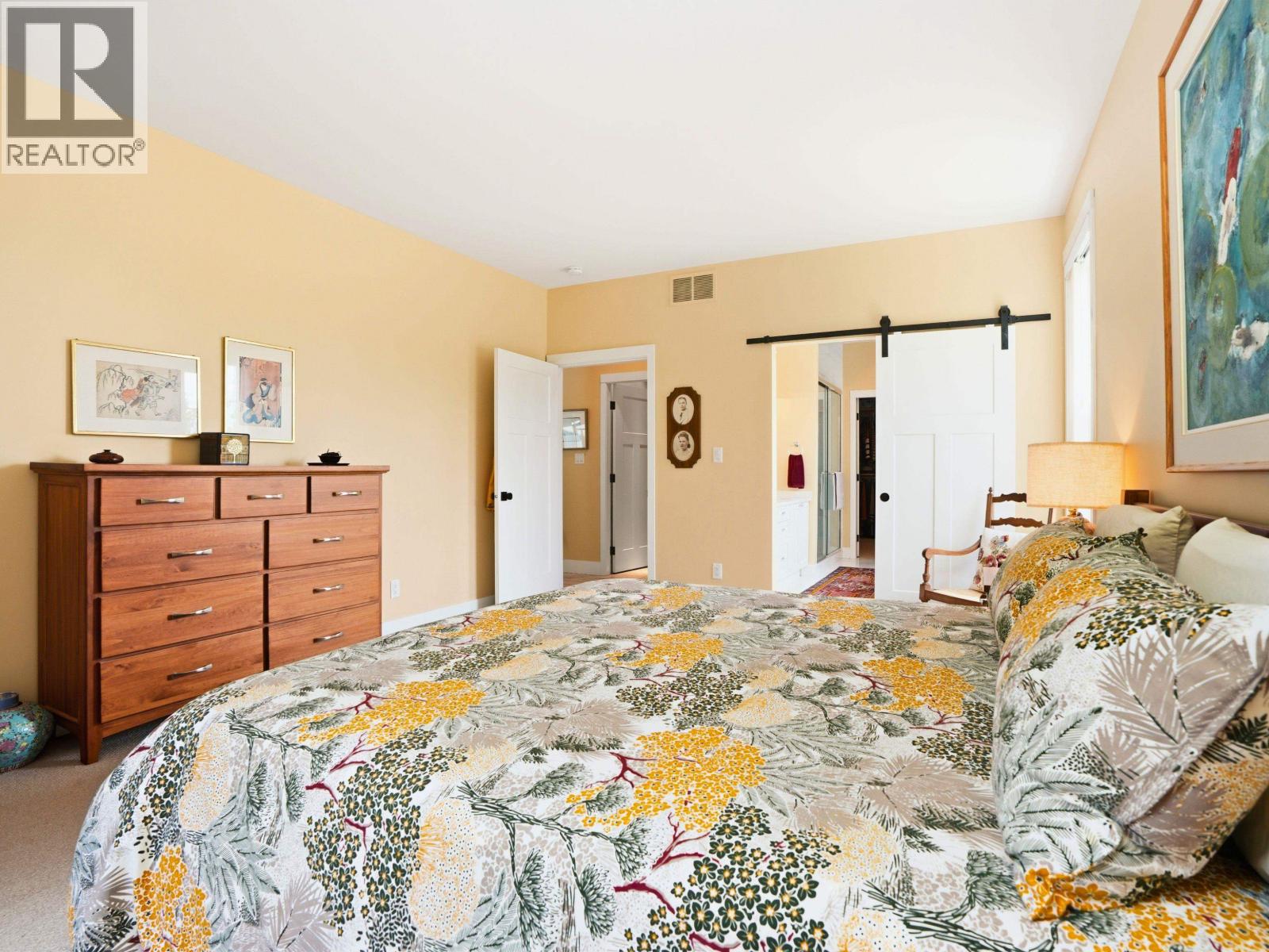 795 Madison Place, Gibsons, British Columbia  V0N 1V1 - Photo 13 - R3134847