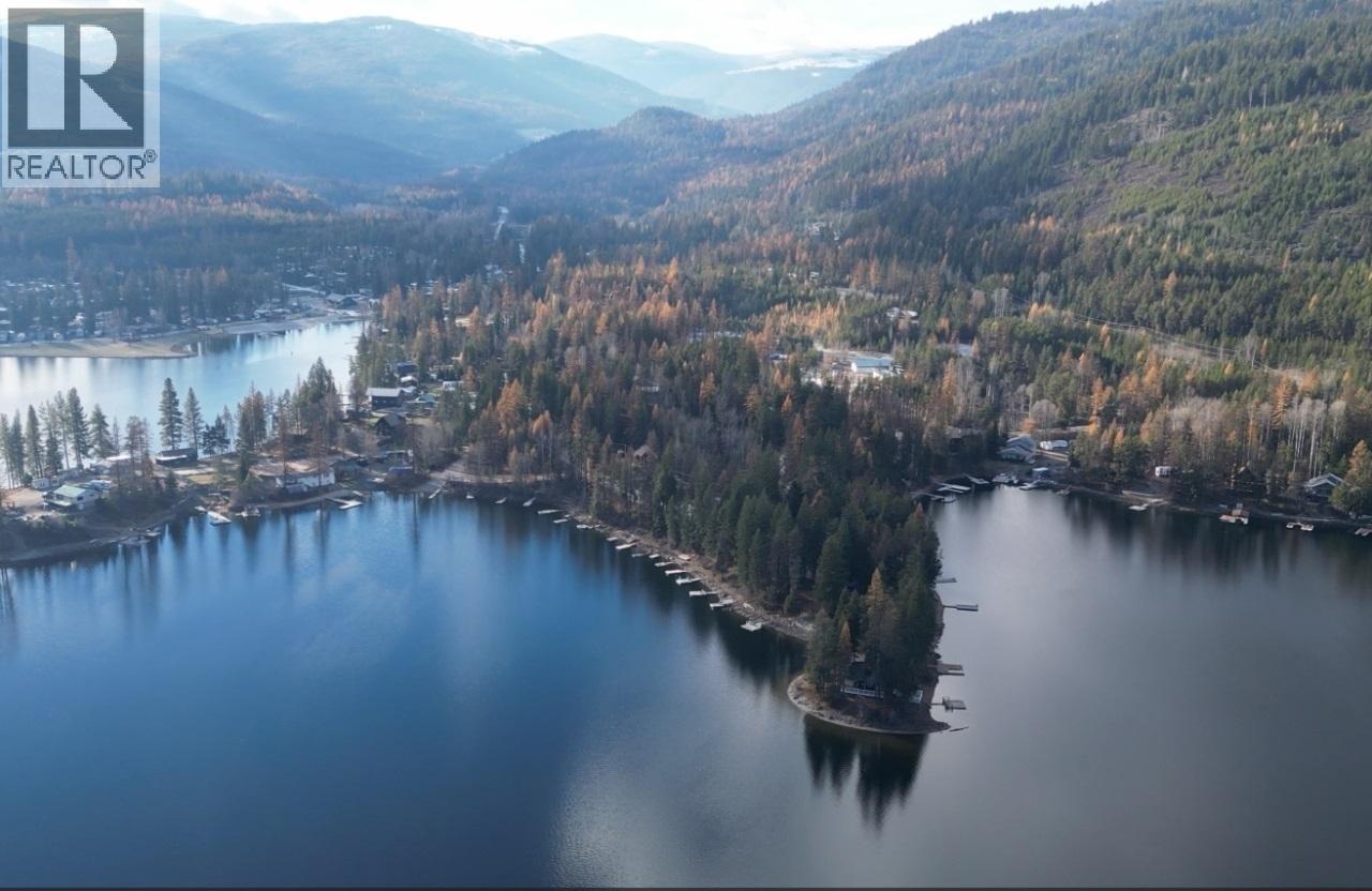 9725 Braunagel Road, Moyie, British Columbia  V0B 2A0 - Photo 5 - 10391014