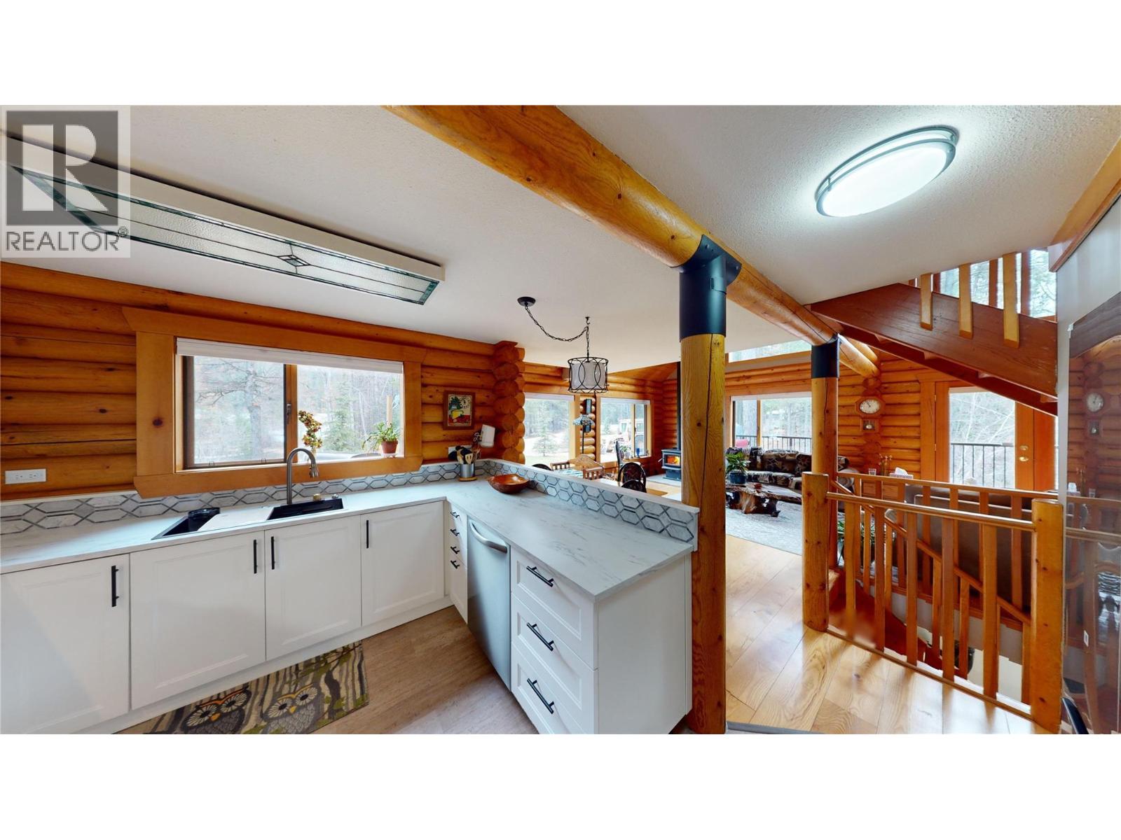 9725 Braunagel Road, Moyie, British Columbia  V0B 2A0 - Photo 15 - 10391014