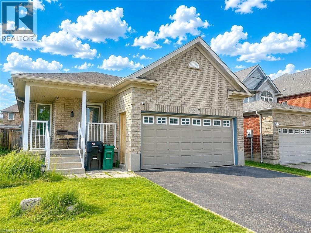 212 COLTON Circle, Kitchener, Ontario
