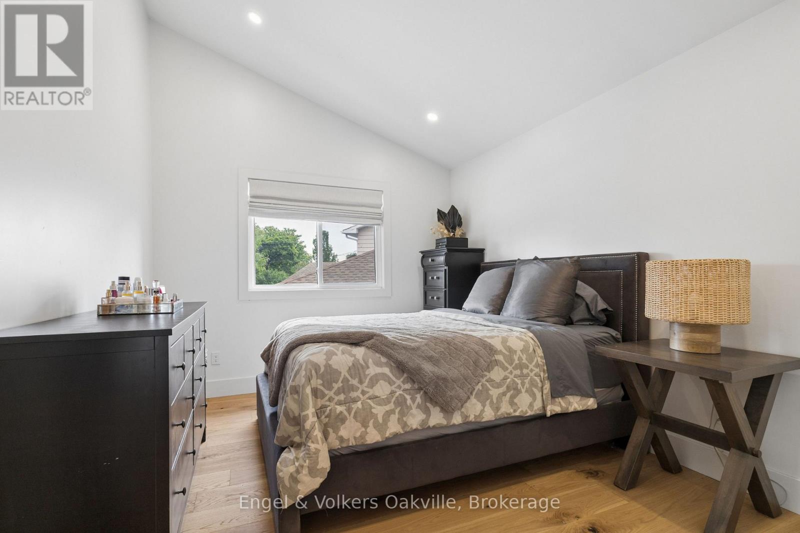 1188 Grange Road, Oakville, Ontario  L6H 1P7 - Photo 23 - W13429204