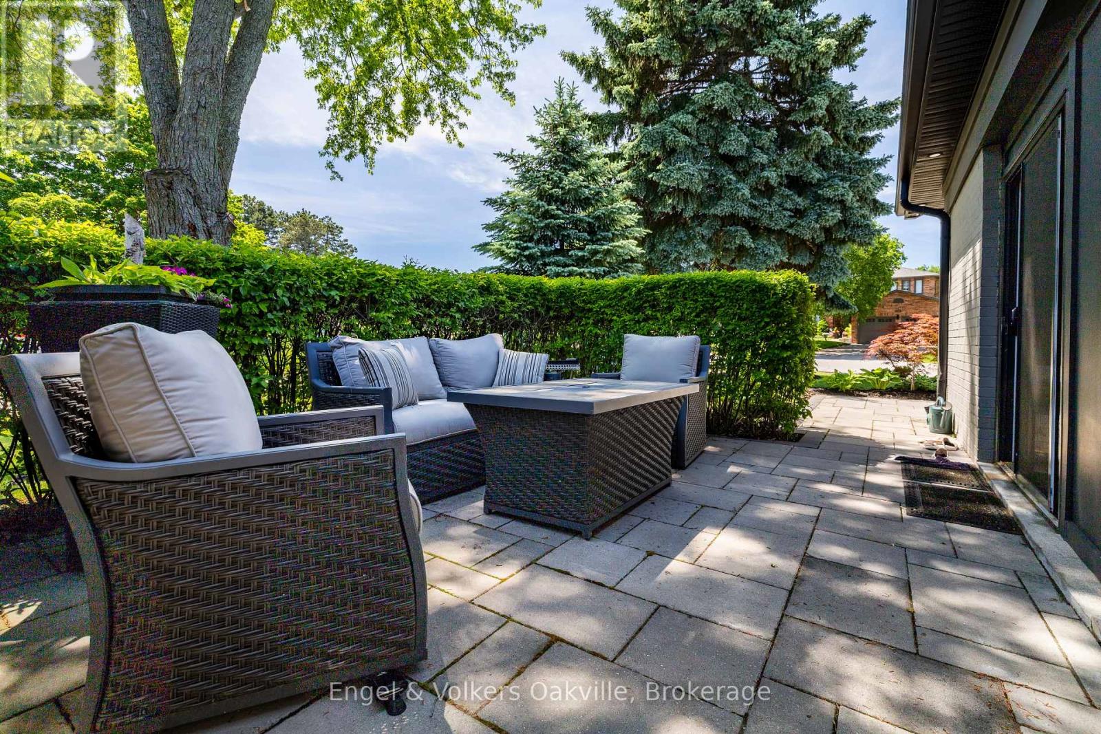 1188 Grange Road, Oakville, Ontario  L6H 1P7 - Photo 5 - W13429204