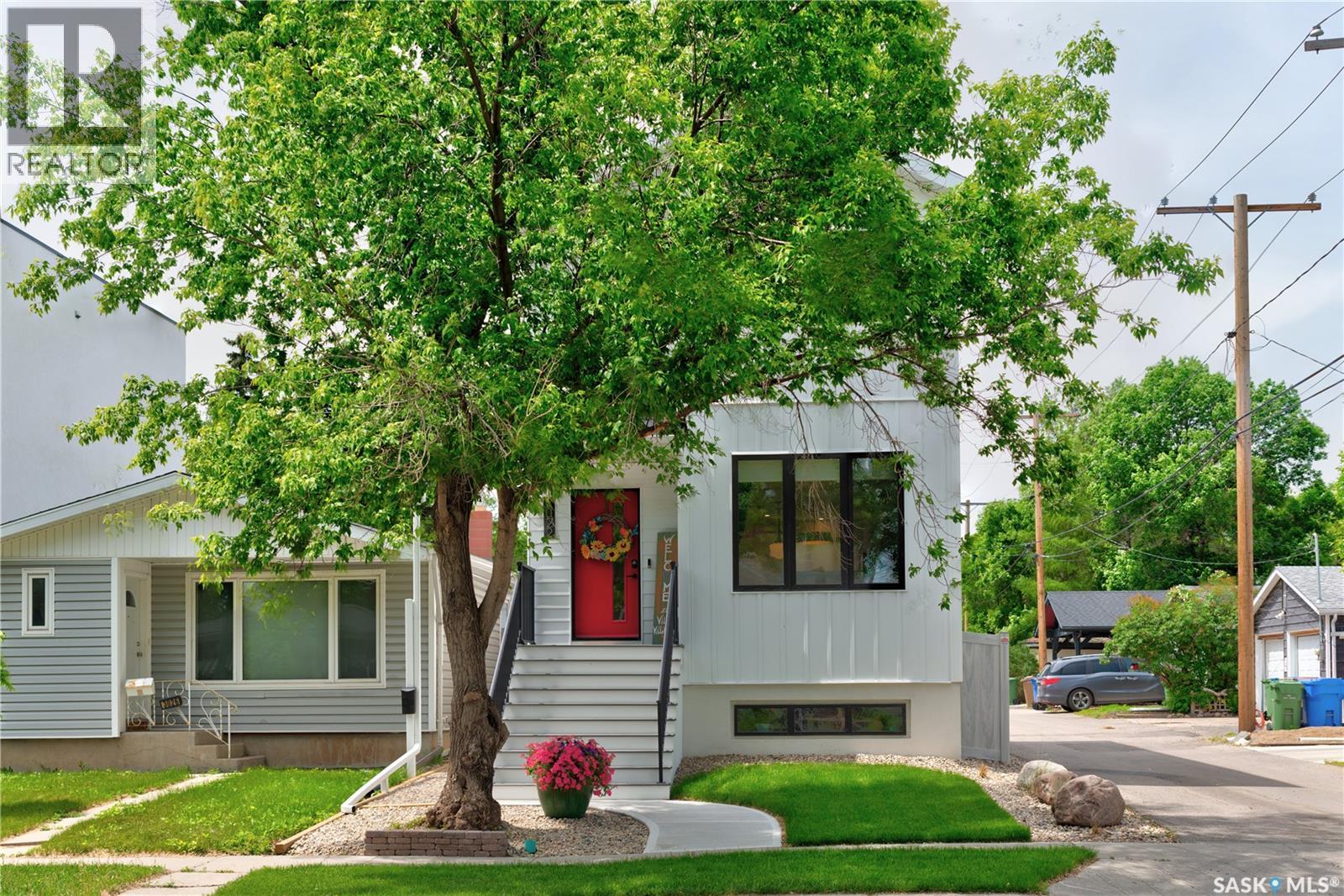 3022 Montague Street, Regina, Saskatchewan  S4S 1Z5 - Photo 2 - SK038976