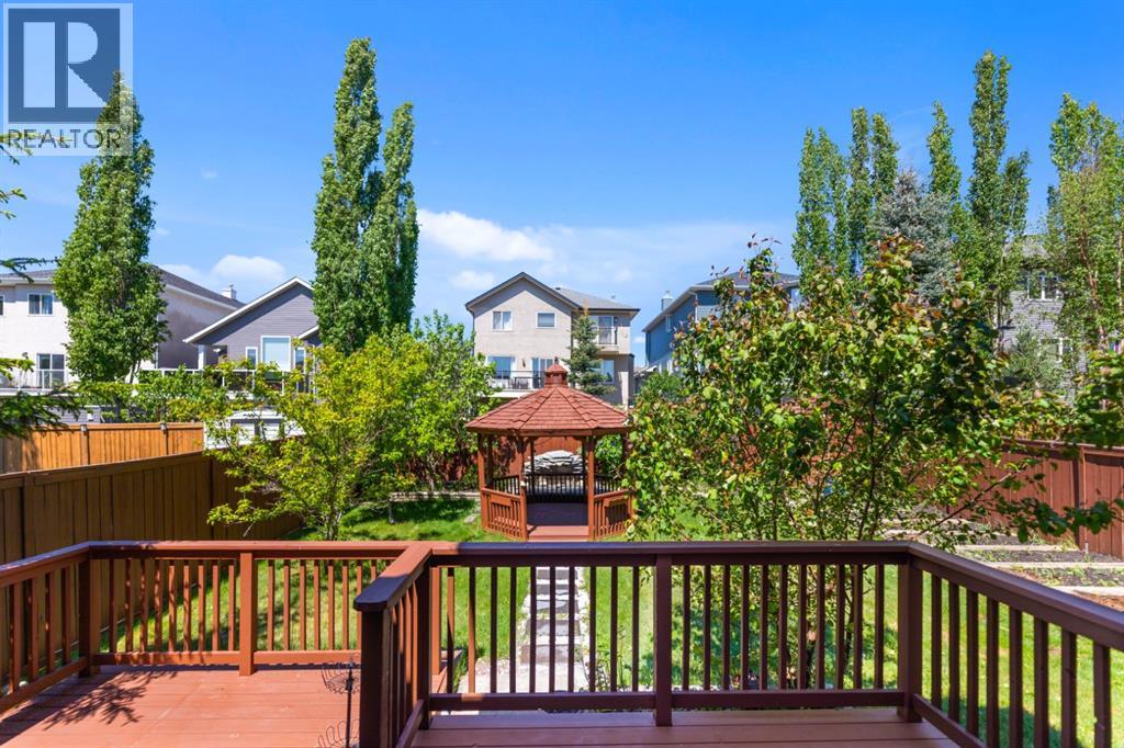 90 Royal Highland Road NW, Calgary, Alberta  T3G 4Y4 - Photo 8 - A2312514