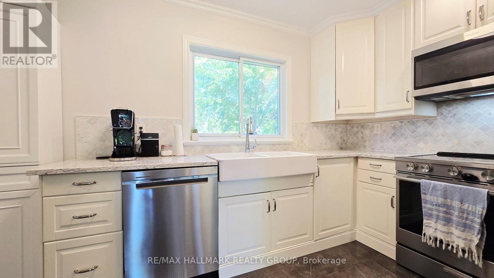 35 Seabrooke Drive, Ottawa, Ontario  K2L 2H8 - Photo 10 - X13429308