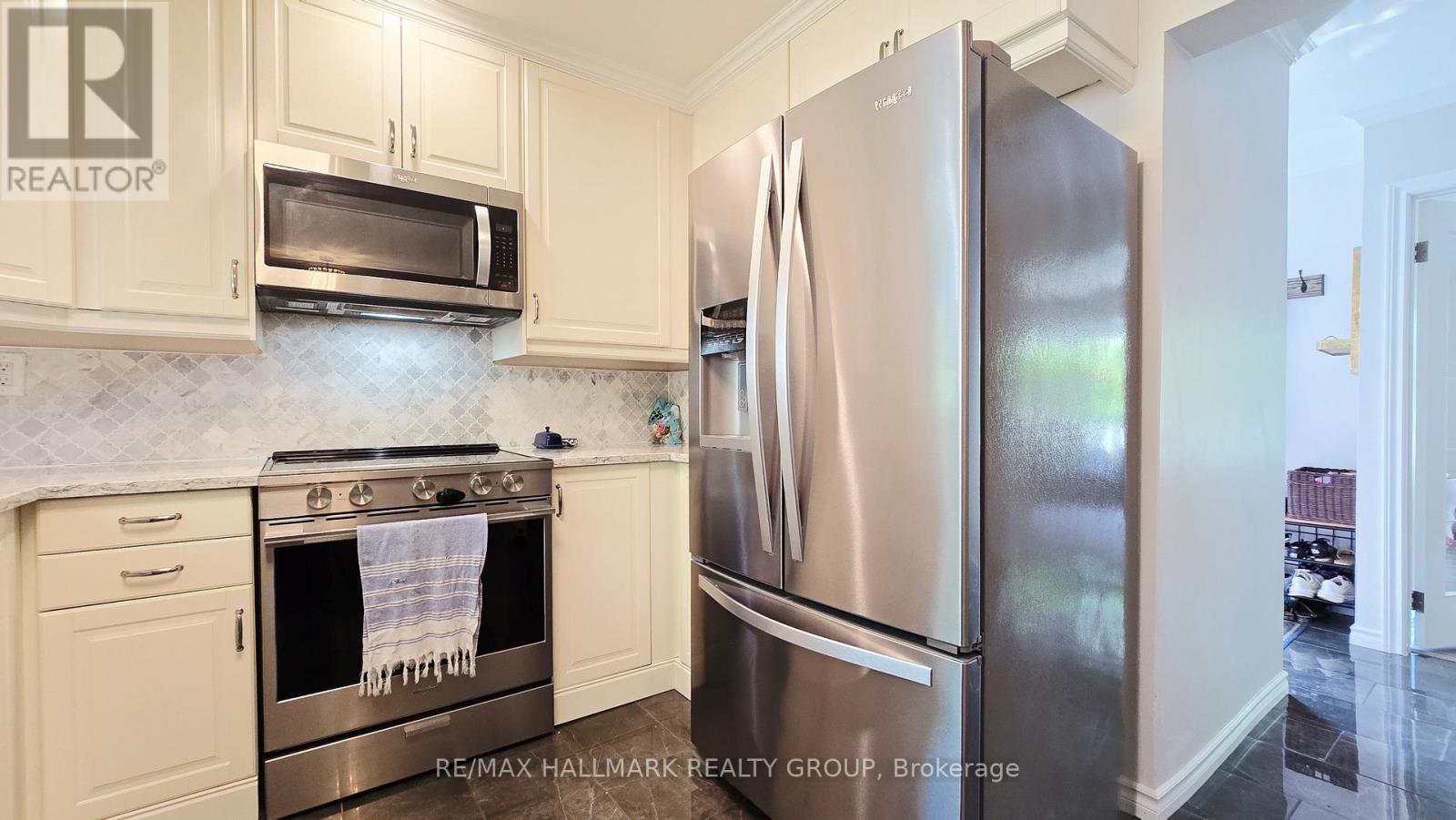 35 Seabrooke Drive, Ottawa, Ontario  K2L 2H8 - Photo 11 - X13429308