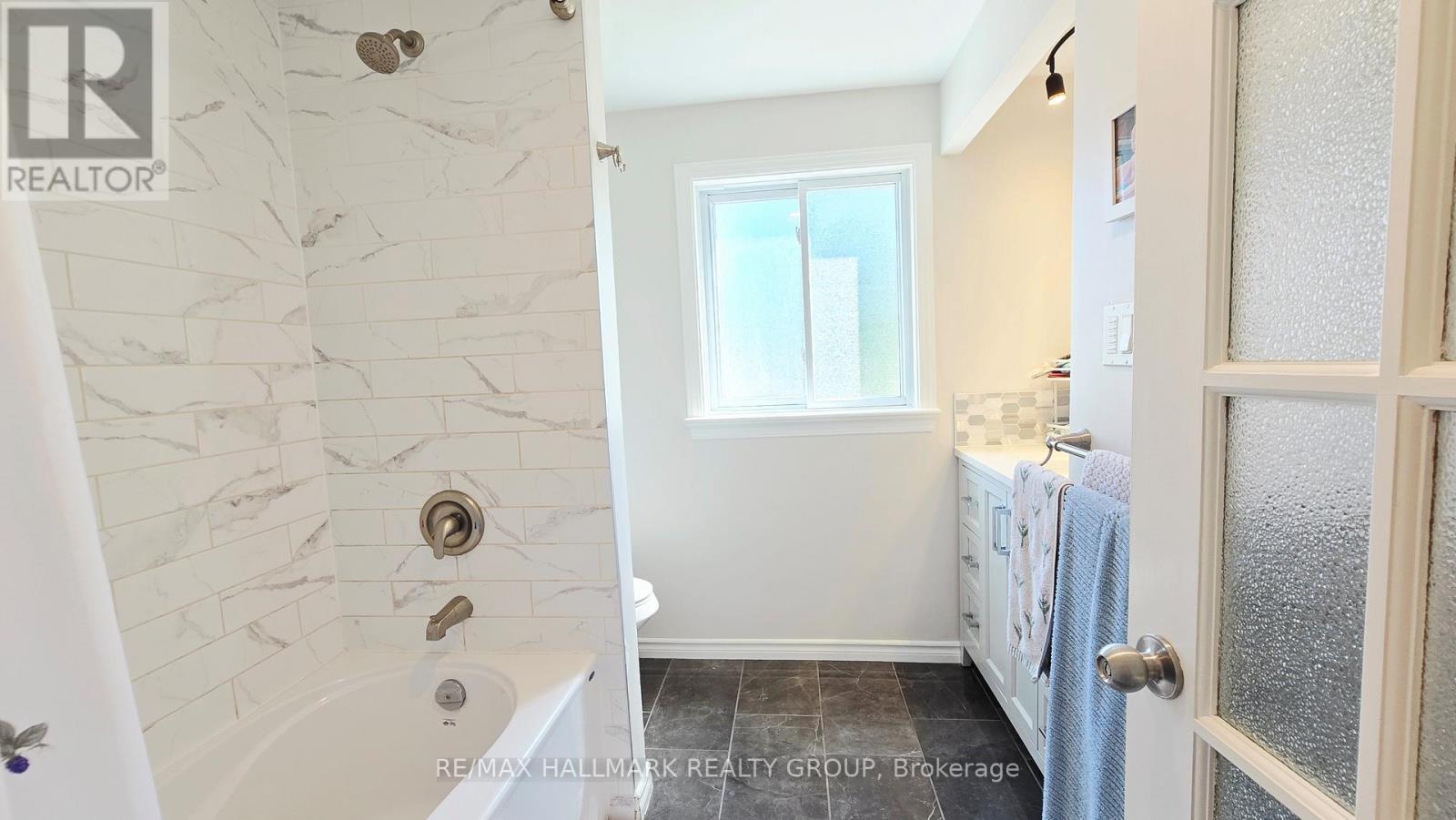 35 Seabrooke Drive, Ottawa, Ontario  K2L 2H8 - Photo 24 - X13429308
