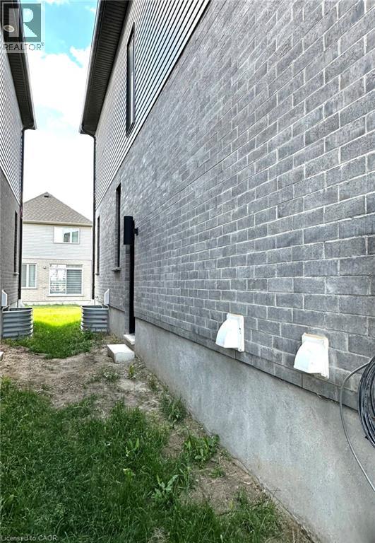 50 Jacob Detweiller Drive Unit# Lower, Kitchener, Ontario  N2P 0L1 - Photo 2 - 40838391