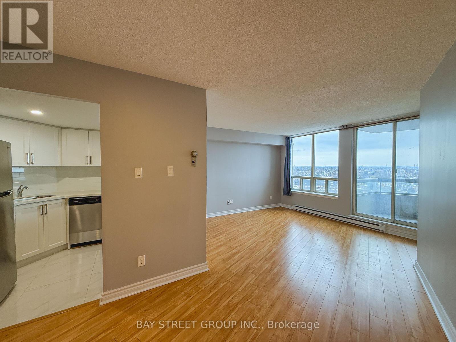 1007 - 150 Alton Towers Circle, Toronto, Ontario  M1V 4X7 - Photo 3 - E13429334