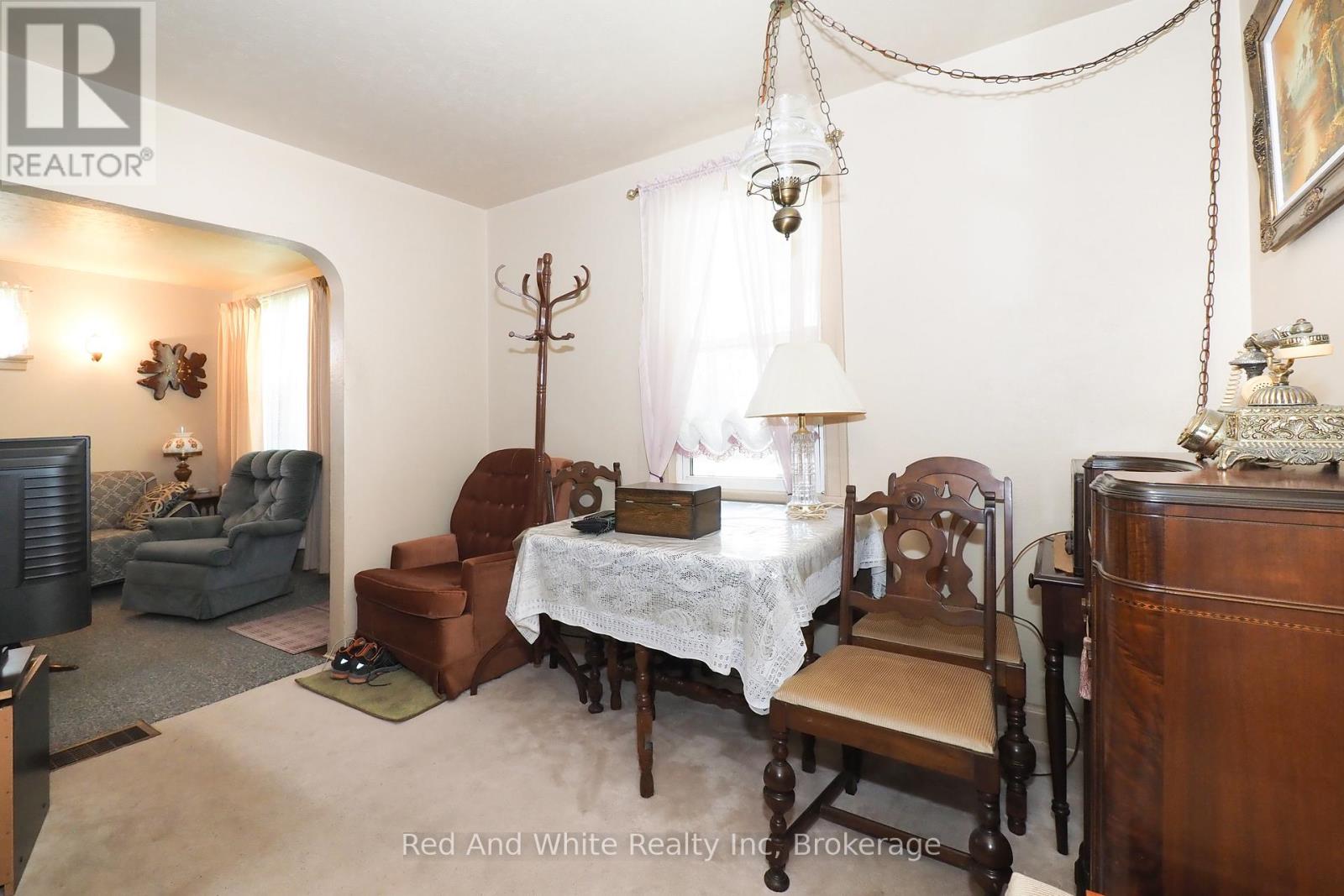 15 Horning Drive, Kitchener, Ontario  N2K 1H5 - Photo 11 - X13429326