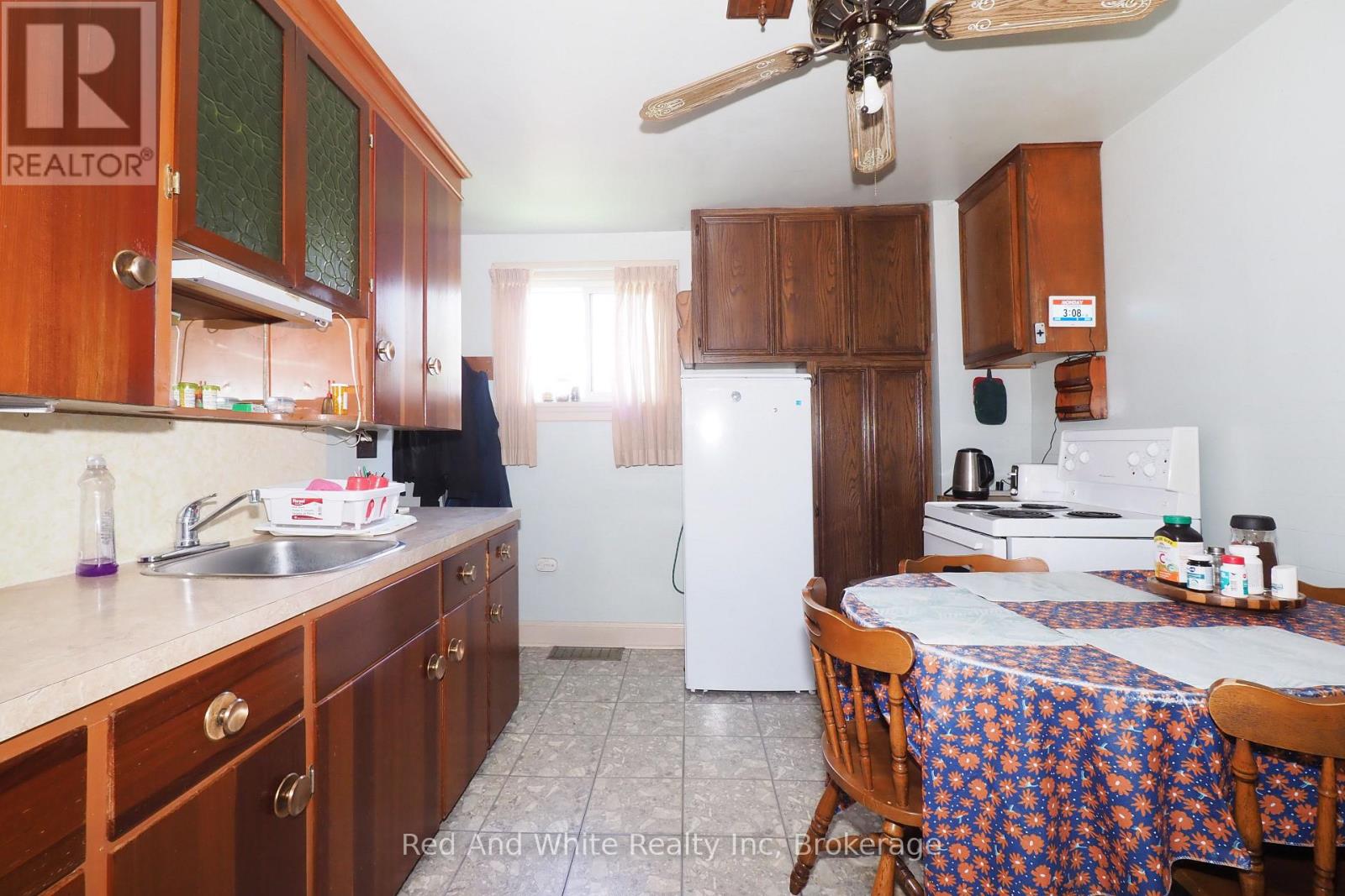 15 Horning Drive, Kitchener, Ontario  N2K 1H5 - Photo 13 - X13429326