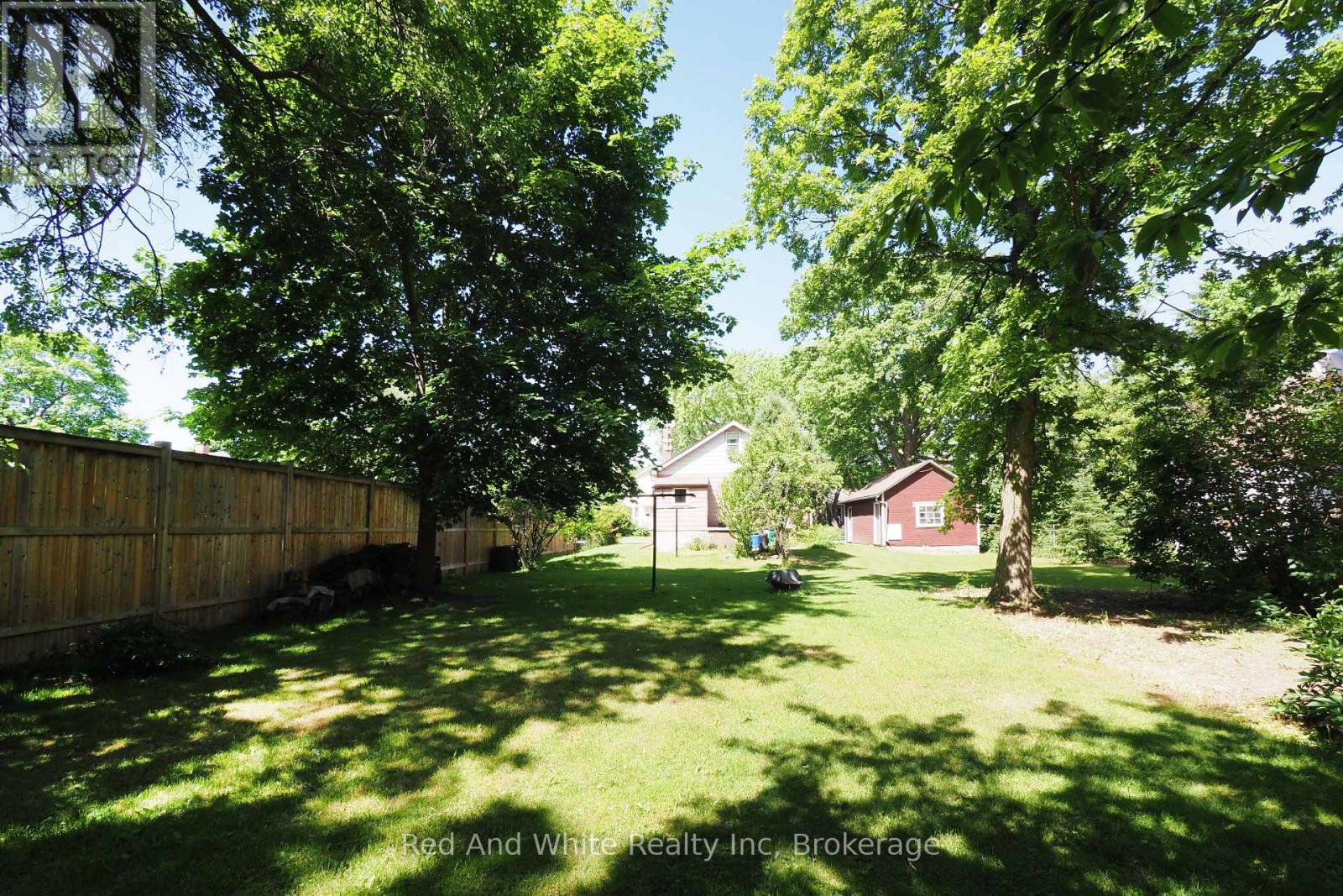 15 Horning Drive, Kitchener, Ontario  N2K 1H5 - Photo 37 - X13429326