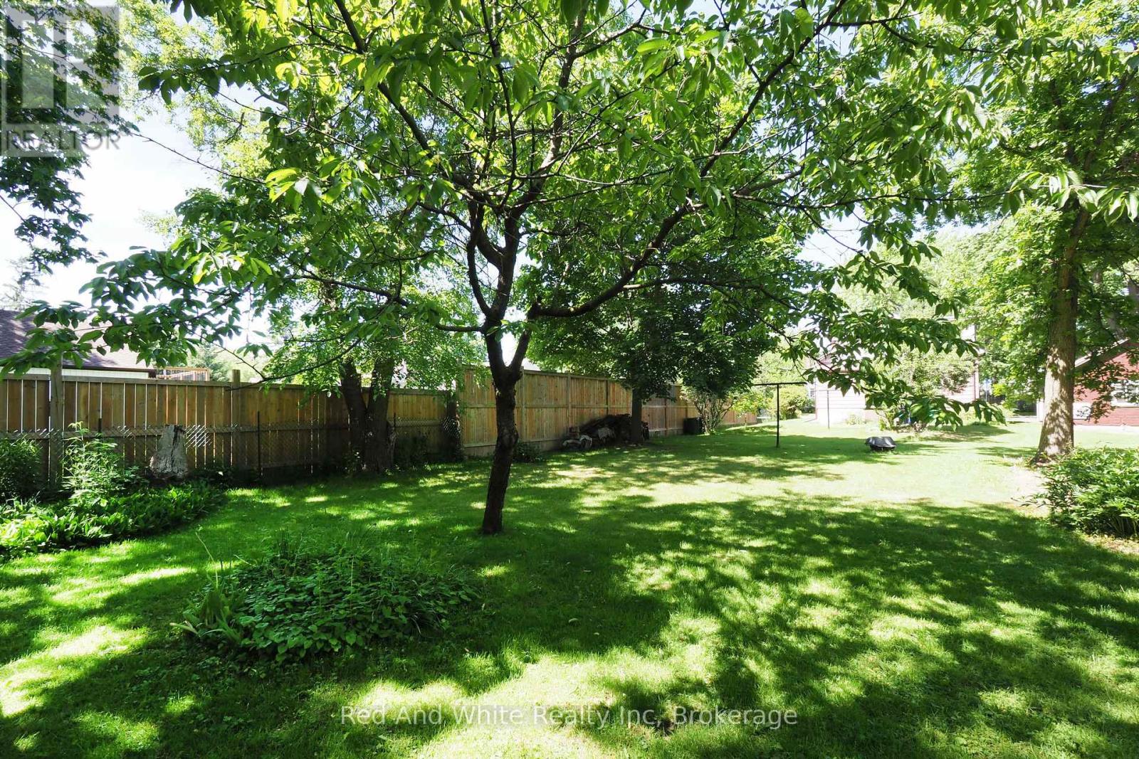 15 Horning Drive, Kitchener, Ontario  N2K 1H5 - Photo 38 - X13429326