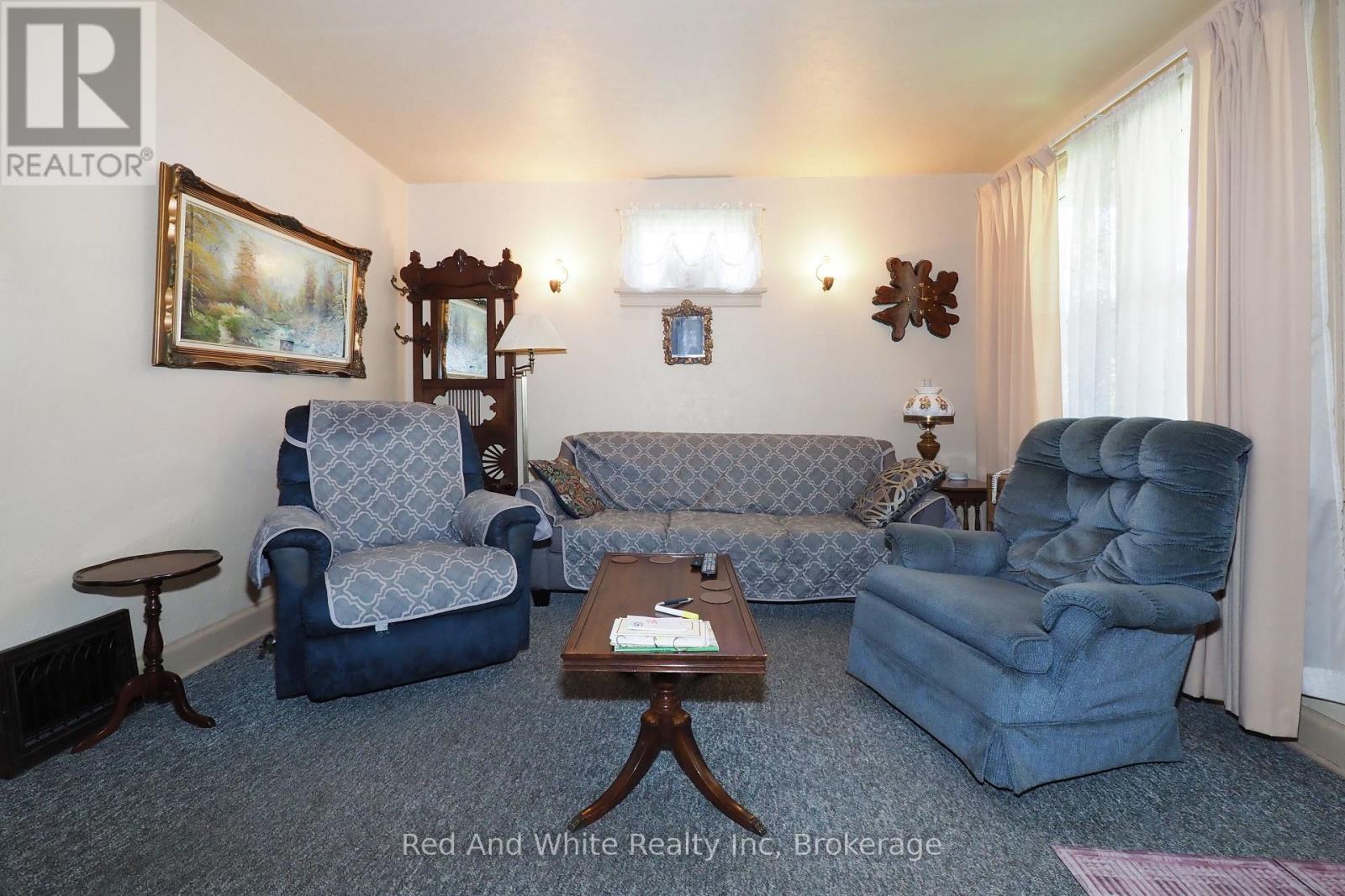 15 Horning Drive, Kitchener, Ontario  N2K 1H5 - Photo 7 - X13429326