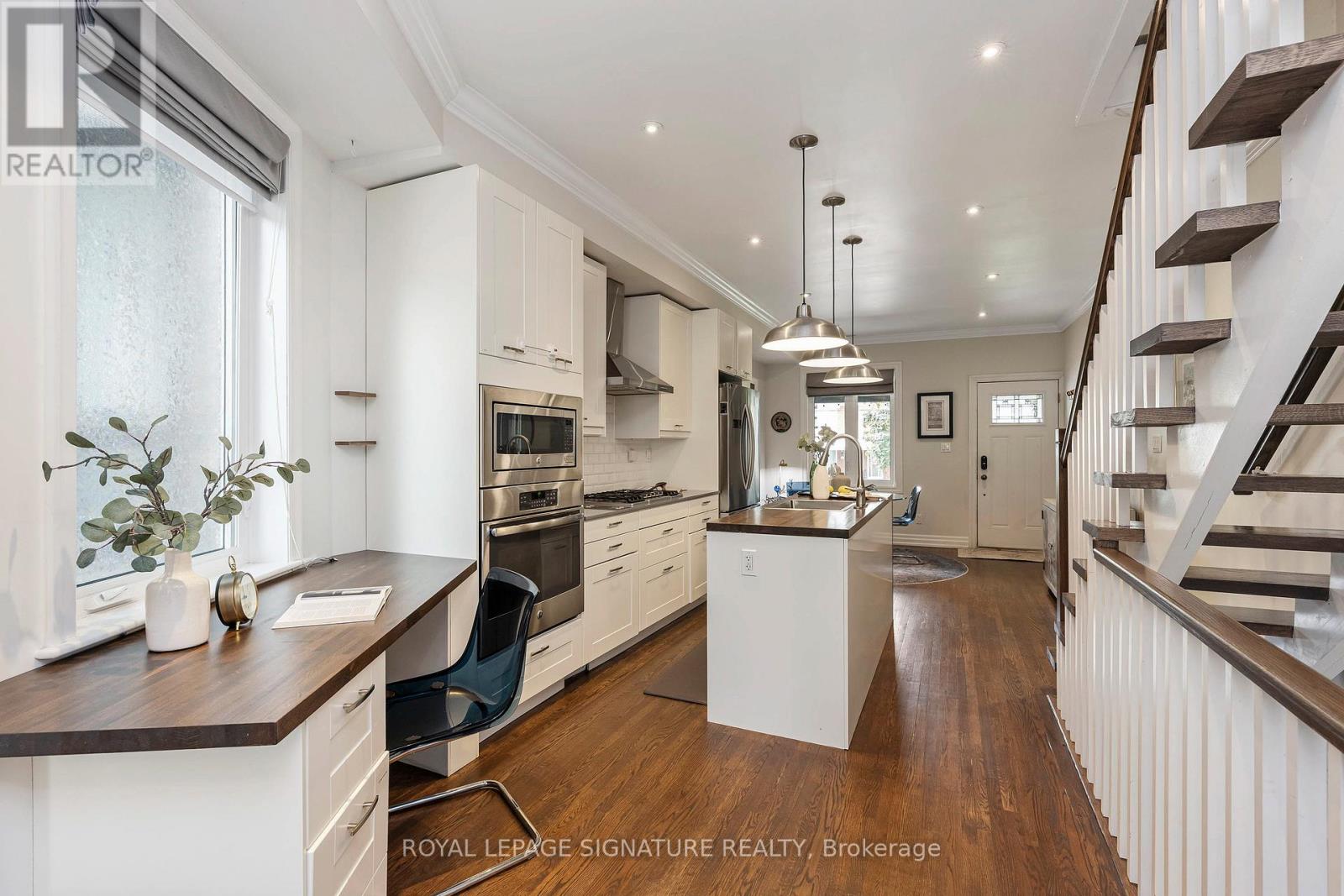 174 Yarmouth Road, Toronto, Ontario  M6G 1X4 - Photo 14 - W13429320