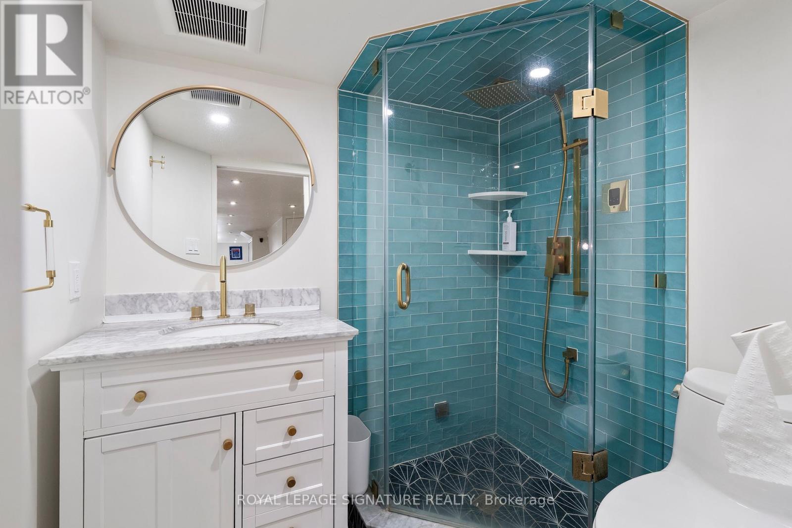 174 Yarmouth Road, Toronto, Ontario  M6G 1X4 - Photo 45 - W13429320