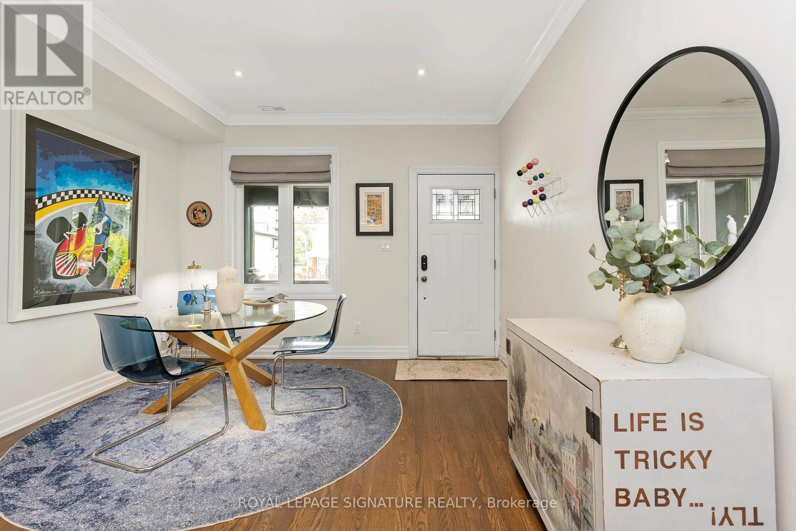 174 Yarmouth Road, Toronto, Ontario  M6G 1X4 - Photo 5 - W13429320