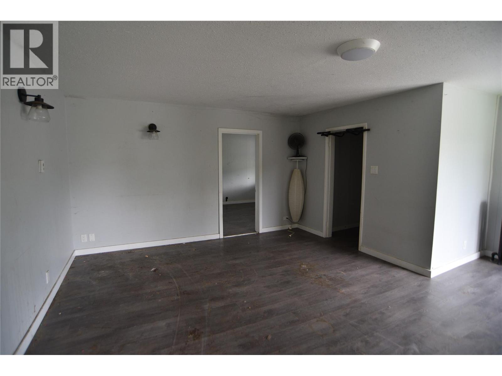 964 Mountain Street, Trail, British Columbia  V1R 3G5 - Photo 10 - 10372372
