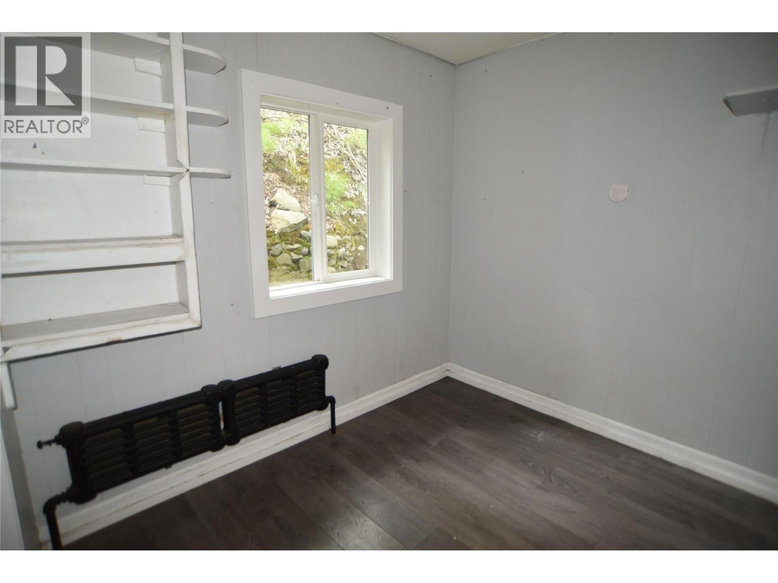 964 Mountain Street, Trail, British Columbia  V1R 3G5 - Photo 13 - 10372372