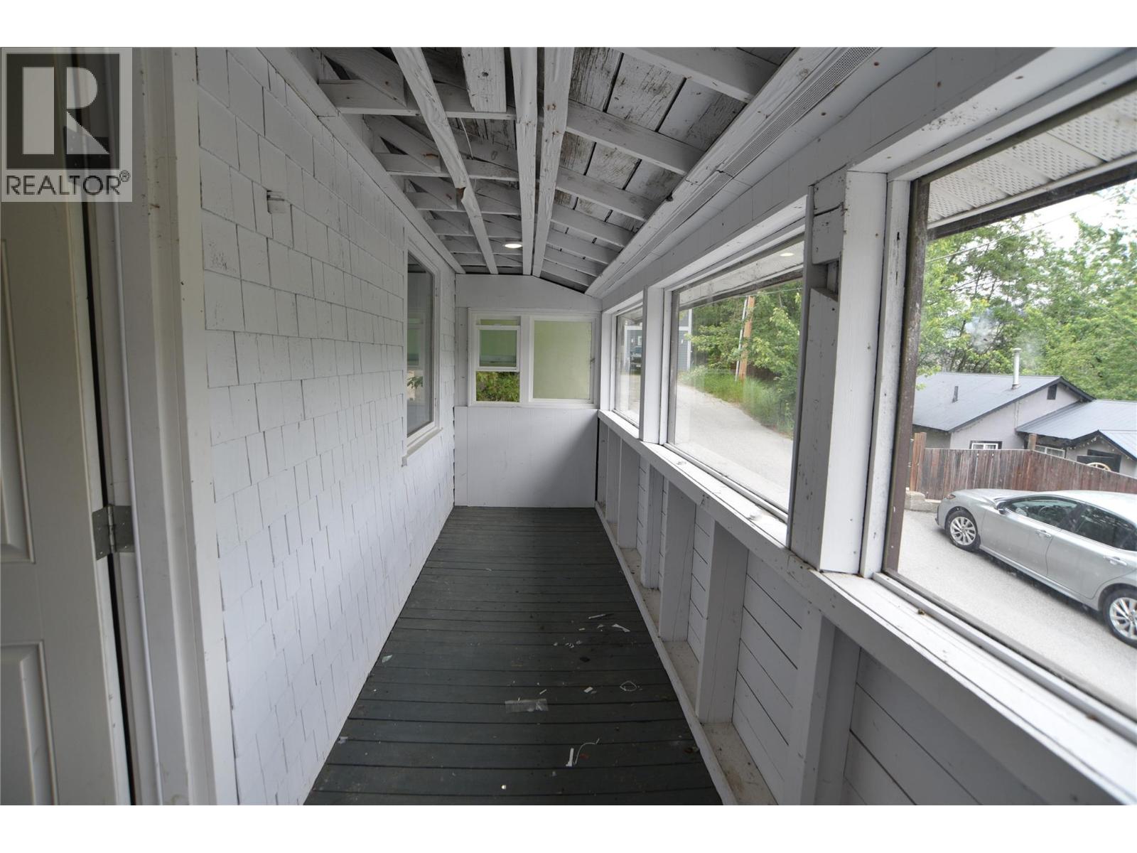 964 Mountain Street, Trail, British Columbia  V1R 3G5 - Photo 15 - 10372372