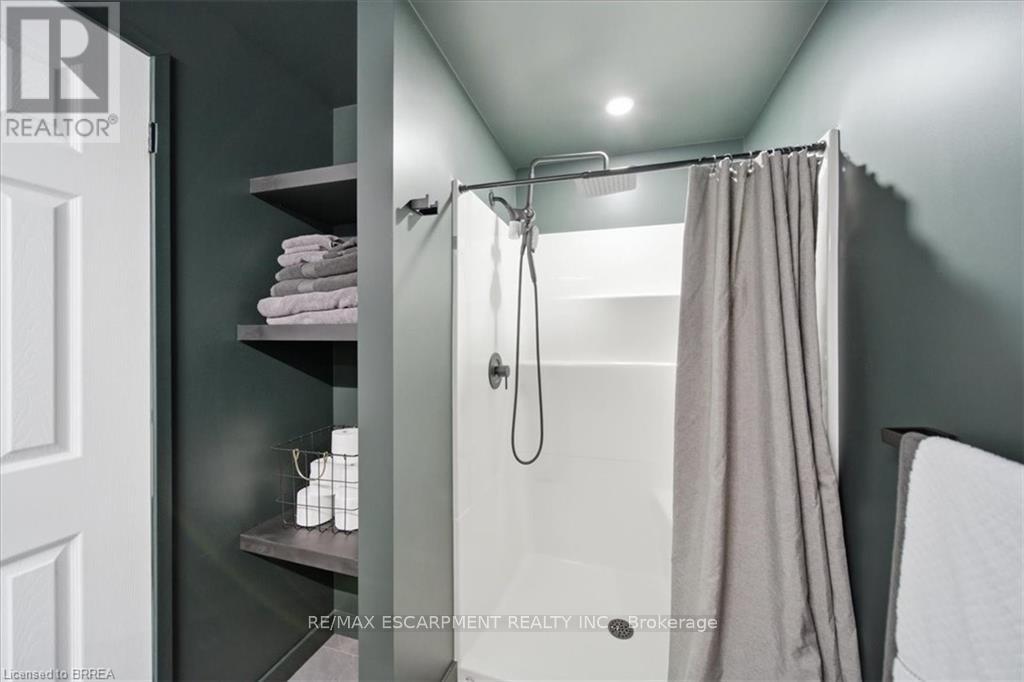 33 Edward Avenue, Brant, Ontario  N0E 1N0 - Photo 31 - X13427148