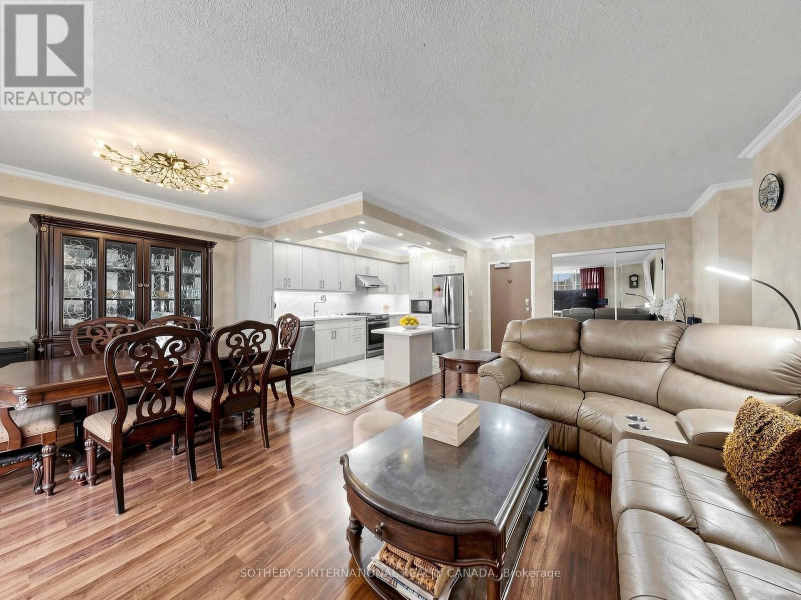 403 - 135 Marlee Avenue, Toronto, Ontario  M6B 4C6 - Photo 11 - W13426804