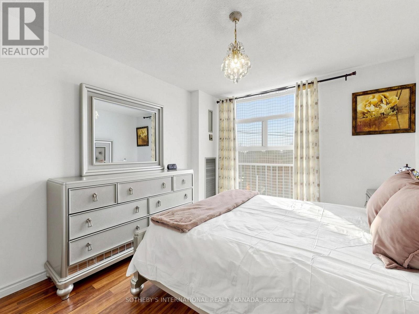 403 - 135 Marlee Avenue, Toronto, Ontario  M6B 4C6 - Photo 18 - W13426804