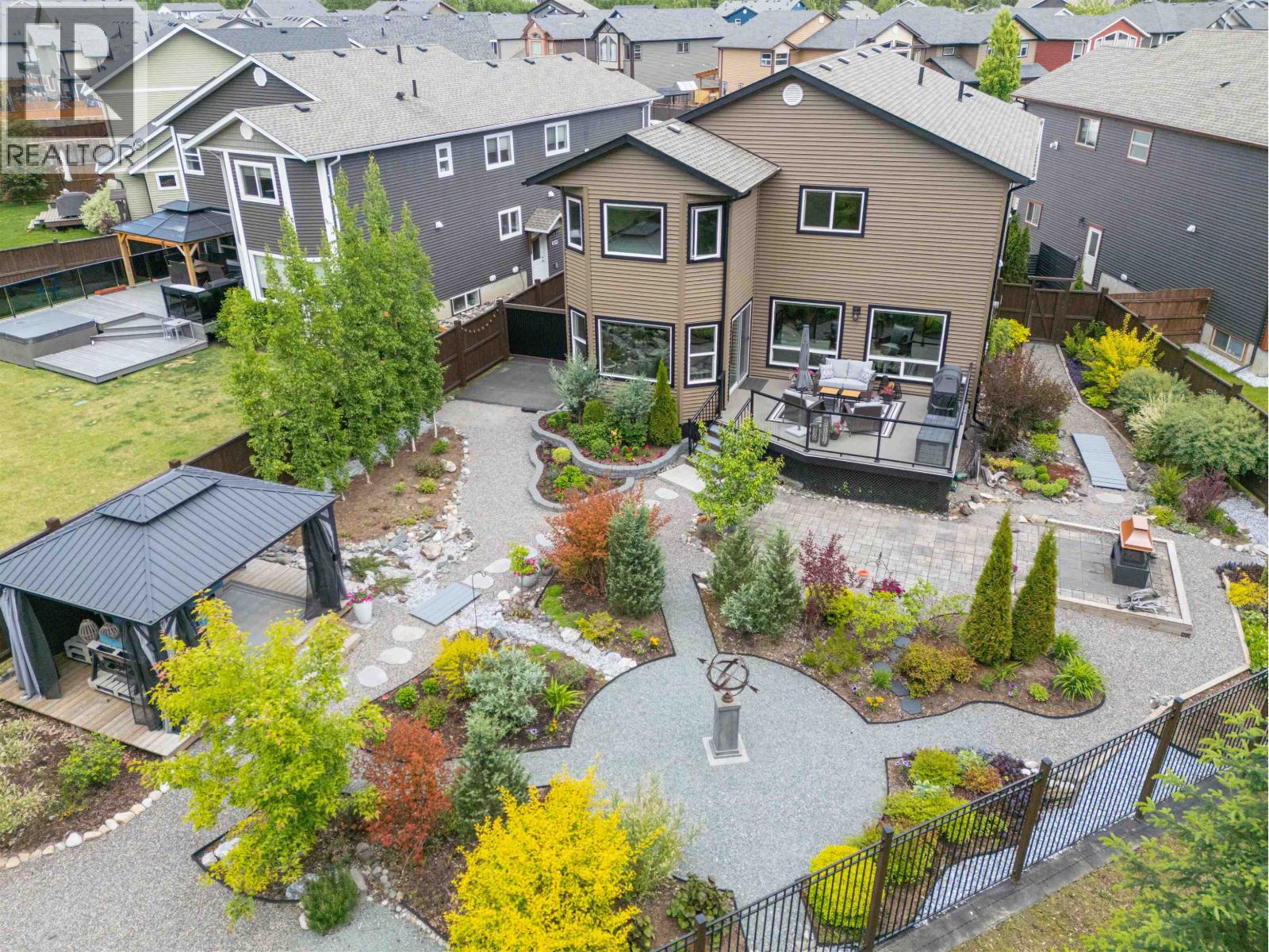 8001 Stillwater Crescent, Prince George, British Columbia  V2N 0C2 - Photo 3 - R3134880