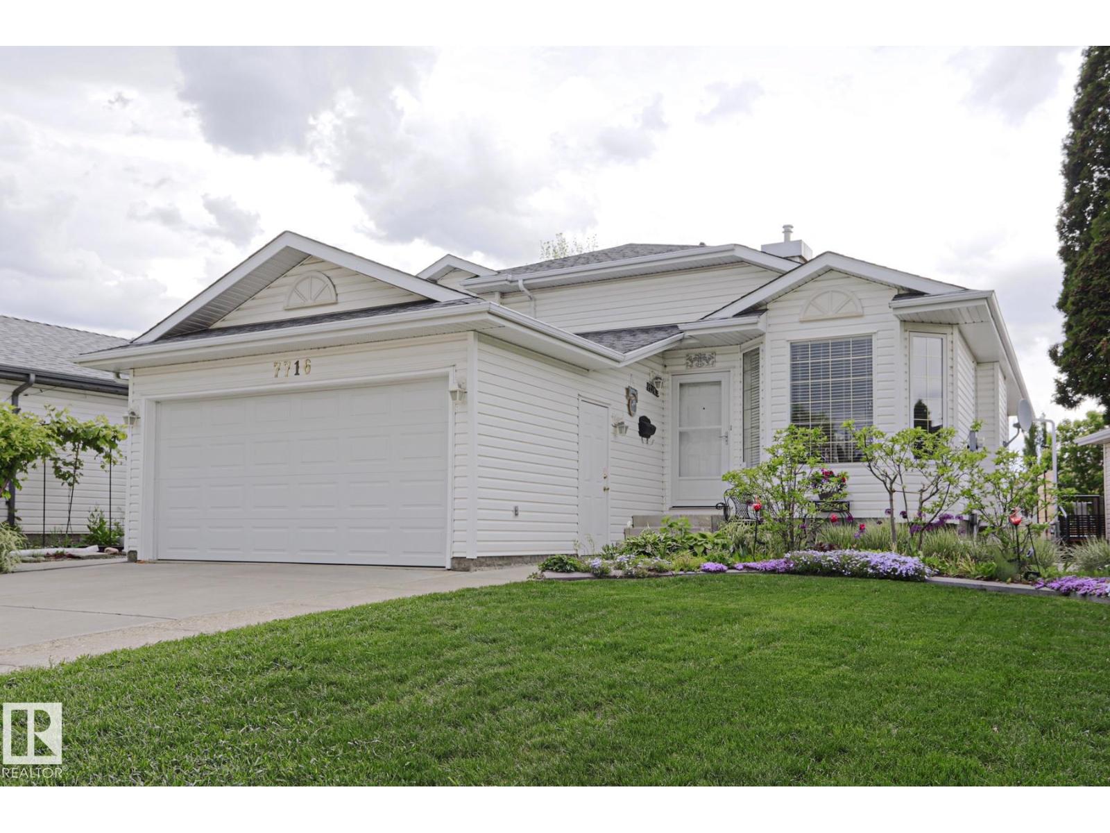 7716 154 AV NW, Edmonton, Alberta