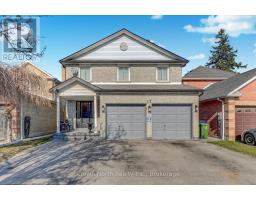 17 PLUMROSE BOULEVARD, Toronto, Ontario