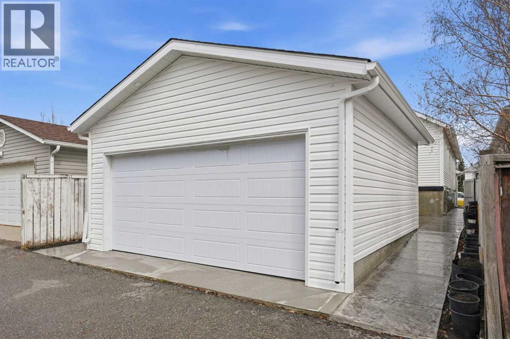 113 Mt Lorette Place SE, Calgary, Alberta  T2Z 2M1 - Photo 27 - A2288992