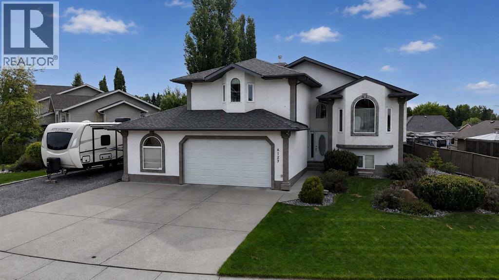 6123 11 Avenue, Edson, Alberta  T7E 1Y8 - Photo 1 - A2319861