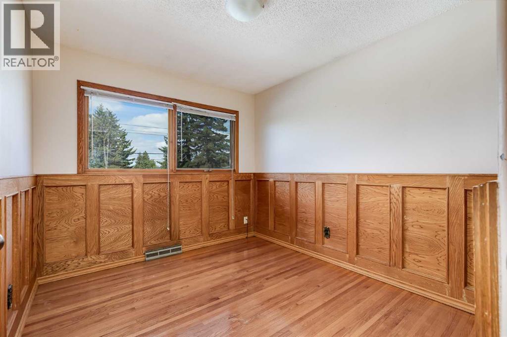 47 Clarendon Road NW, Calgary, Alberta  T2L 0P2 - Photo 19 - A2318269
