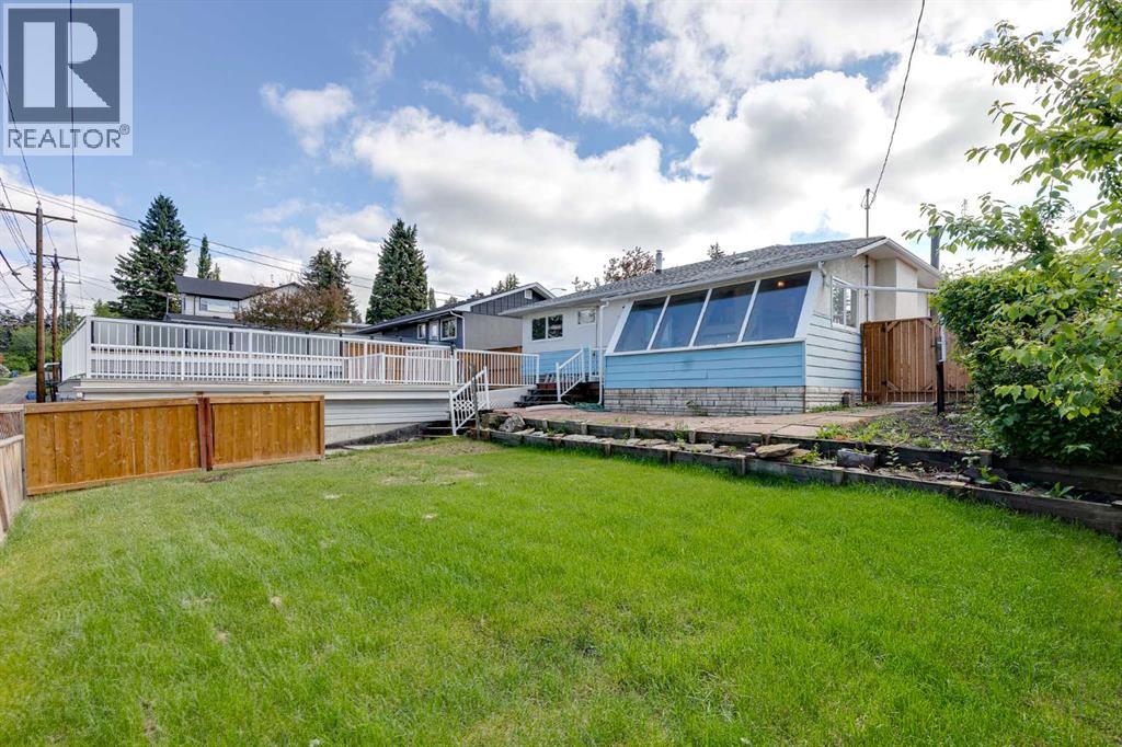 47 Clarendon Road NW, Calgary, Alberta  T2L 0P2 - Photo 36 - A2318269