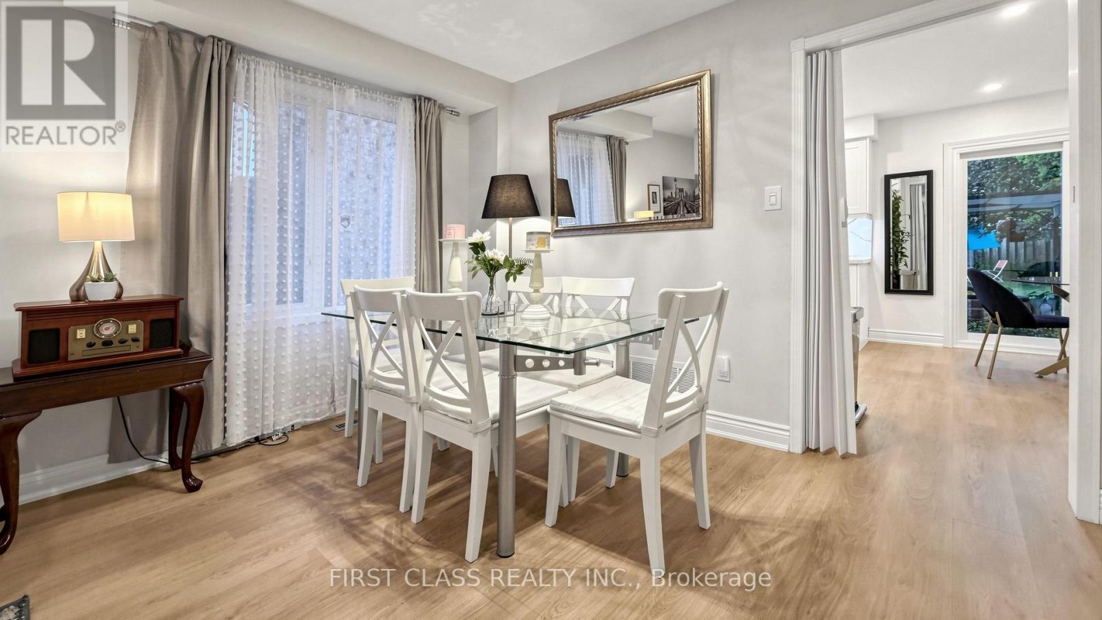 2407 East Gate Crescent, Oakville, Ontario  L6H 6L1 - Photo 13 - W13429352
