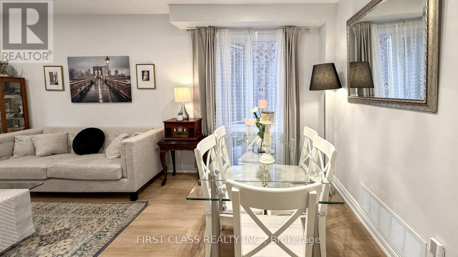 2407 East Gate Crescent, Oakville, Ontario  L6H 6L1 - Photo 14 - W13429352