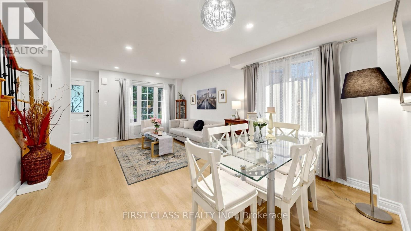 2407 East Gate Crescent, Oakville, Ontario  L6H 6L1 - Photo 15 - W13429352