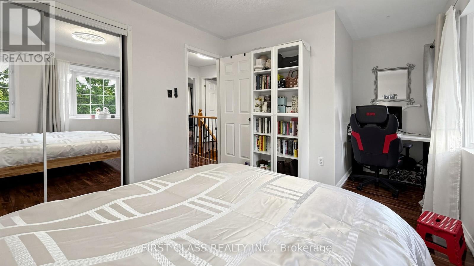 2407 East Gate Crescent, Oakville, Ontario  L6H 6L1 - Photo 39 - W13429352