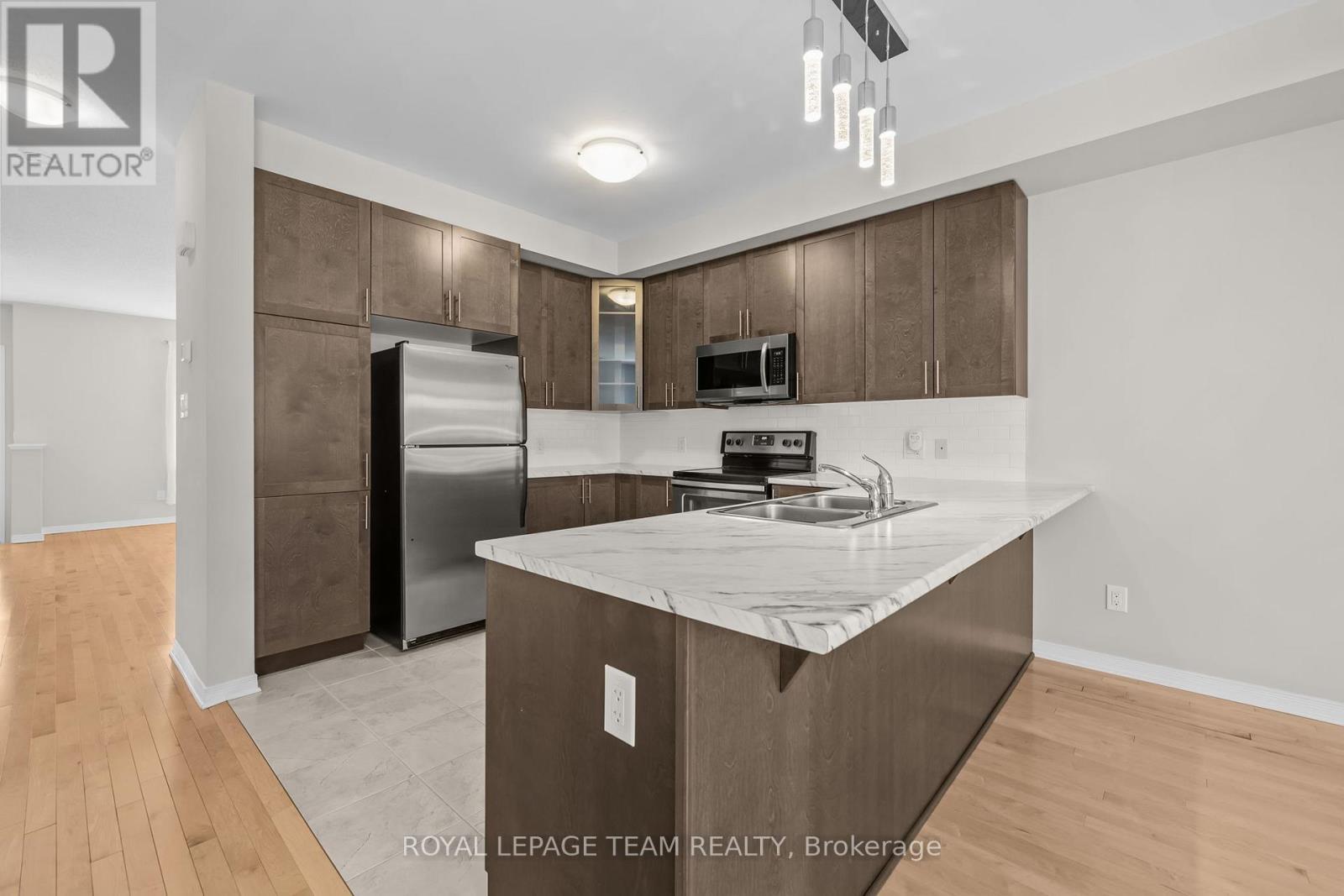 377 Sweetflag Street, Ottawa, Ontario  K2J 5Y7 - Photo 12 - X13429396