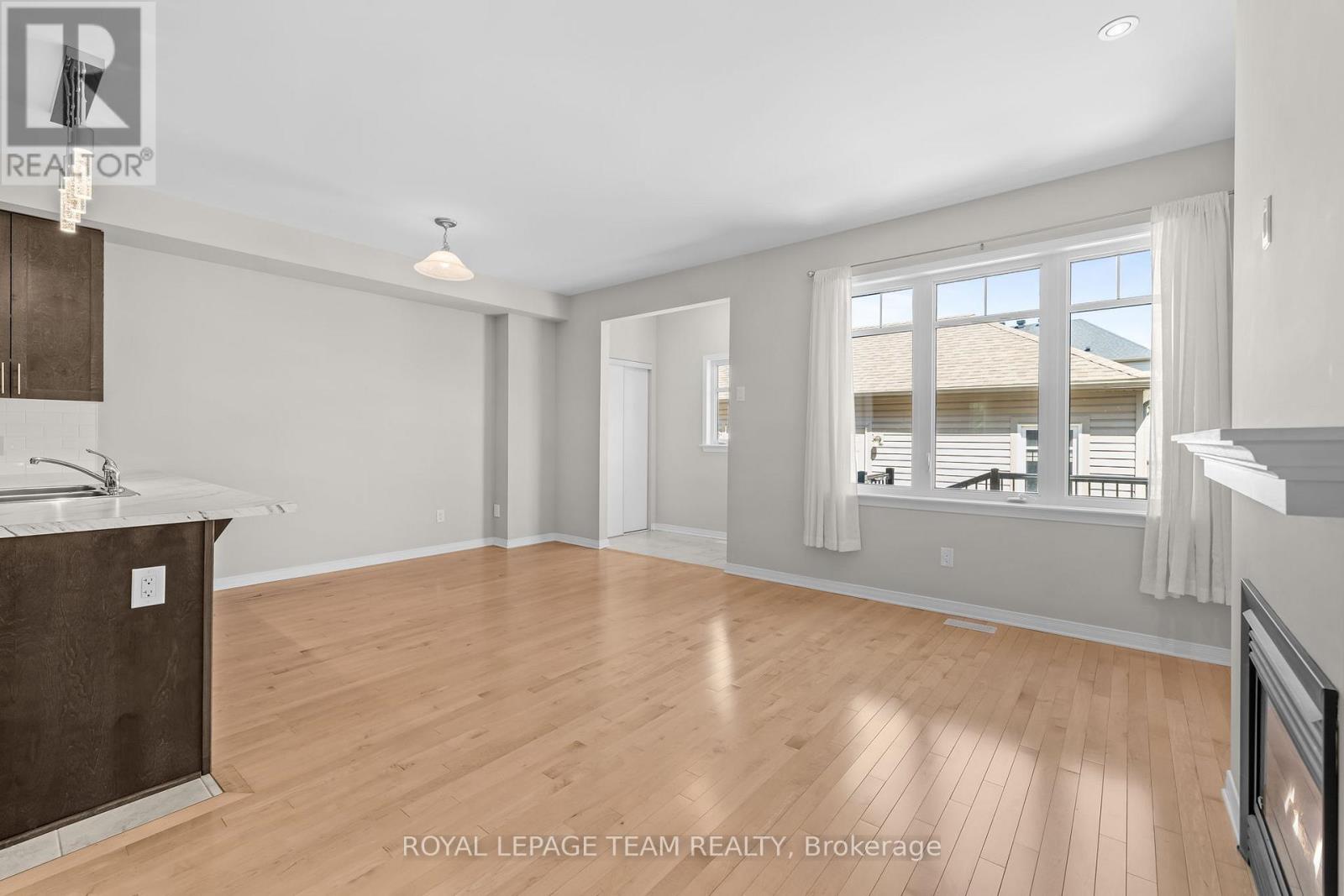 377 Sweetflag Street, Ottawa, Ontario  K2J 5Y7 - Photo 15 - X13429396
