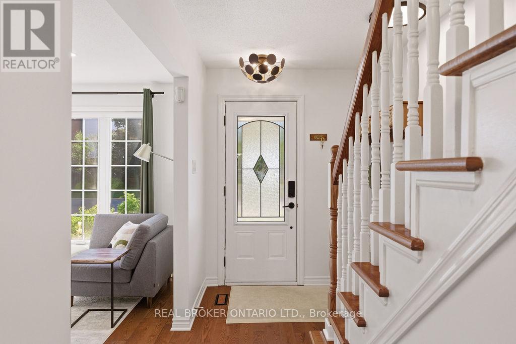 17 Notman Way, Ottawa, Ontario  K1G 4P6 - Photo 5 - X13429398