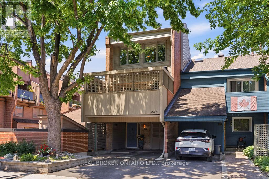 255 BRUYERE STREET, Ottawa, Ontario