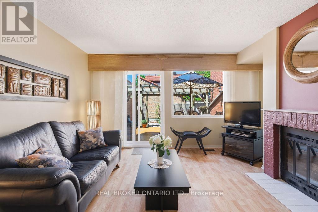 255 Bruyere Street, Ottawa, Ontario  K1N 5E5 - Photo 13 - X13429402