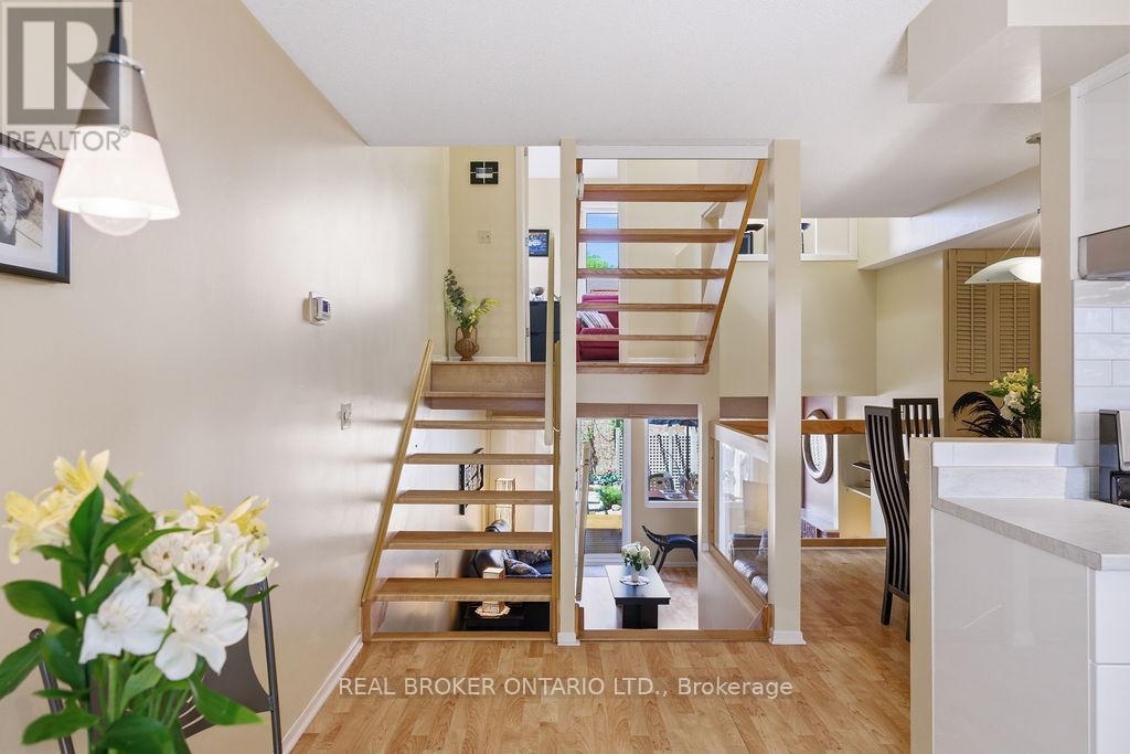 255 Bruyere Street, Ottawa, Ontario  K1N 5E5 - Photo 19 - X13429402