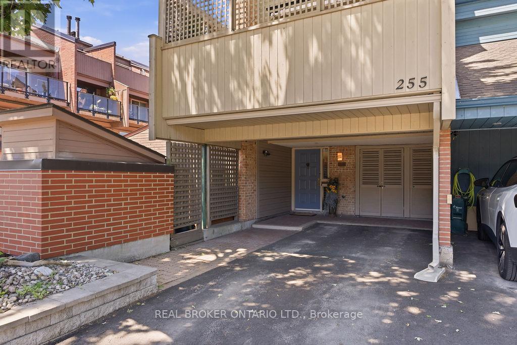 255 Bruyere Street, Ottawa, Ontario  K1N 5E5 - Photo 5 - X13429402