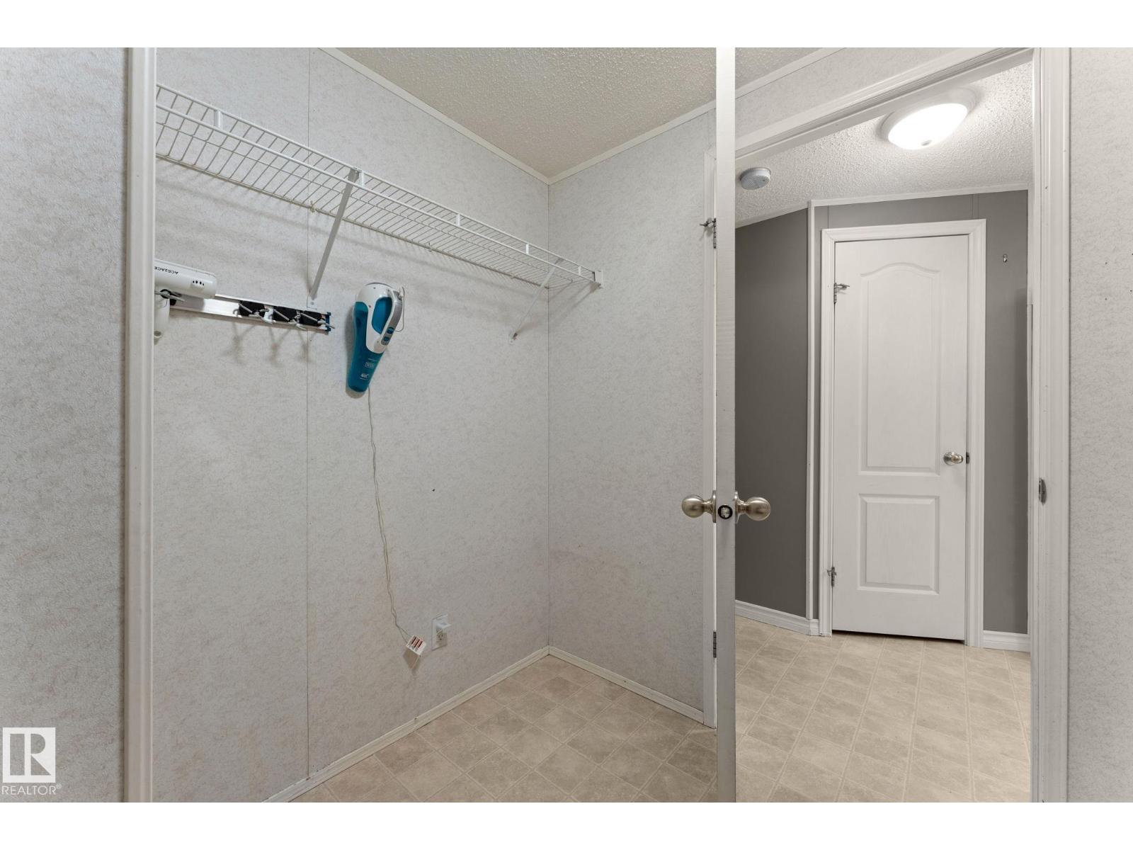 1592 Jubilee Dr, Sherwood Park, Alberta  T8H 2M9 - Photo 30 - E4492081