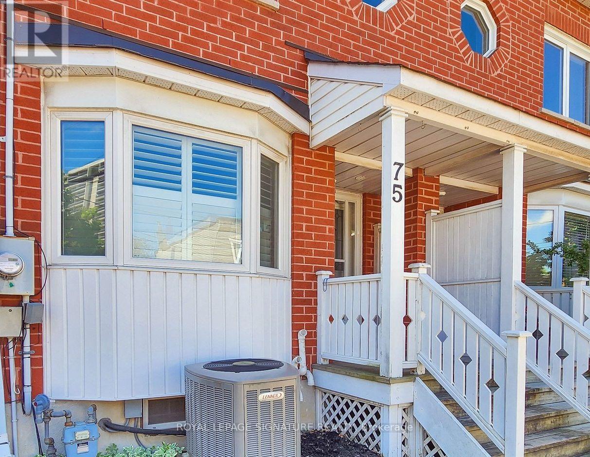 75 Doncaster Avenue, Toronto, Ontario  M4C 5S6 - Photo 1 - E13429416