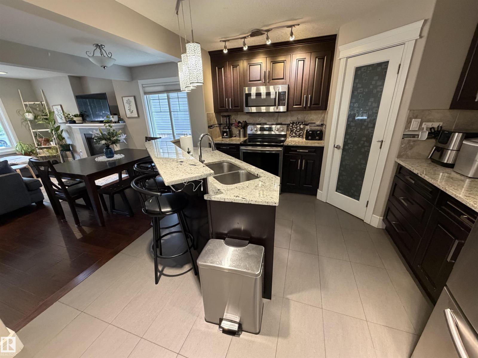 10914 71 Av NW, Edmonton, Alberta  T6G 0A1 - Photo 6 - E4492920